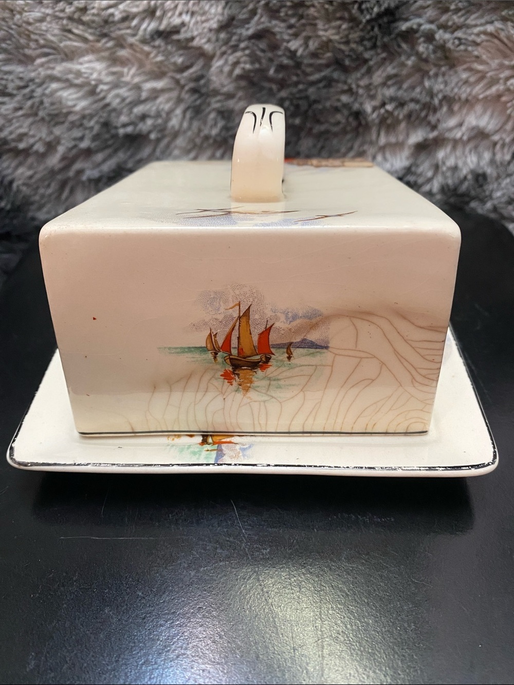 Vintage Ceramic Sloped  Cheese/Butter Dish. - Picture 4 of 16